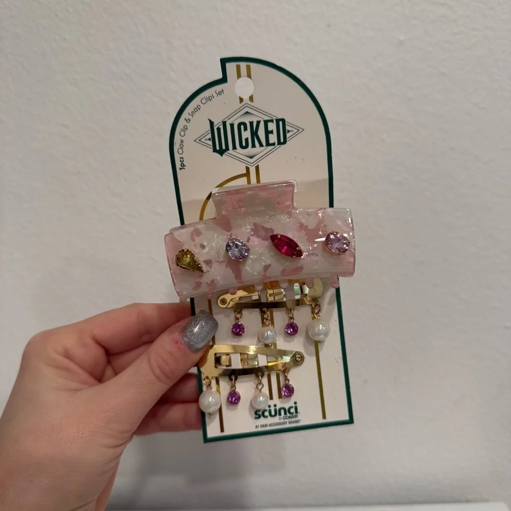 Scunci Wicked 3pc Claw Clip and Snap Clips Set & Wicked imPRESS Cluster Lashes
